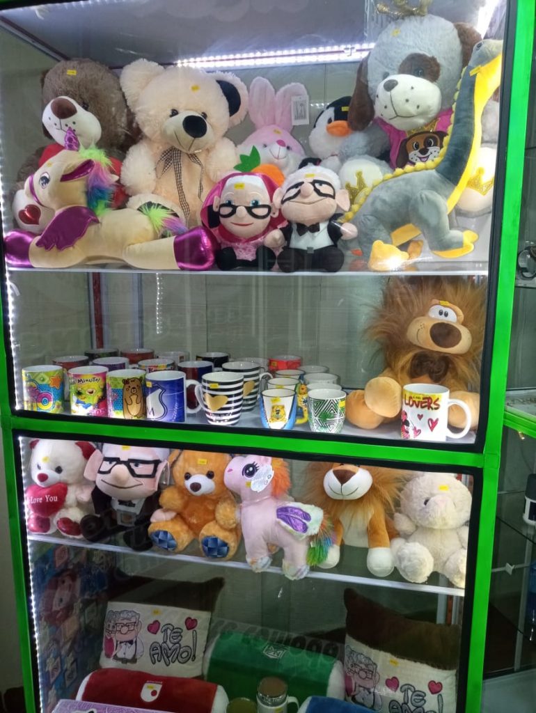 Papelería y Miscelánea Tutilandia barrio virrey