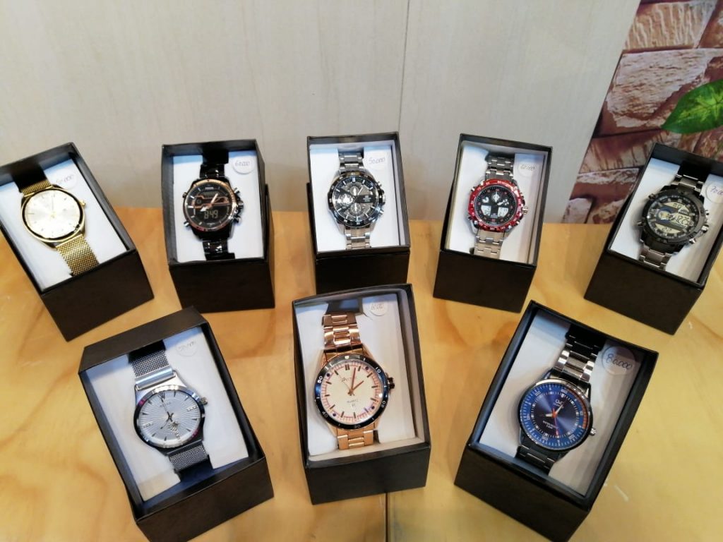 Tienda de Ropa Jeans co... barrio santa librada -Usme